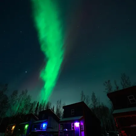The Lazy Lynx - Frontier Village North Pole Exterior photo